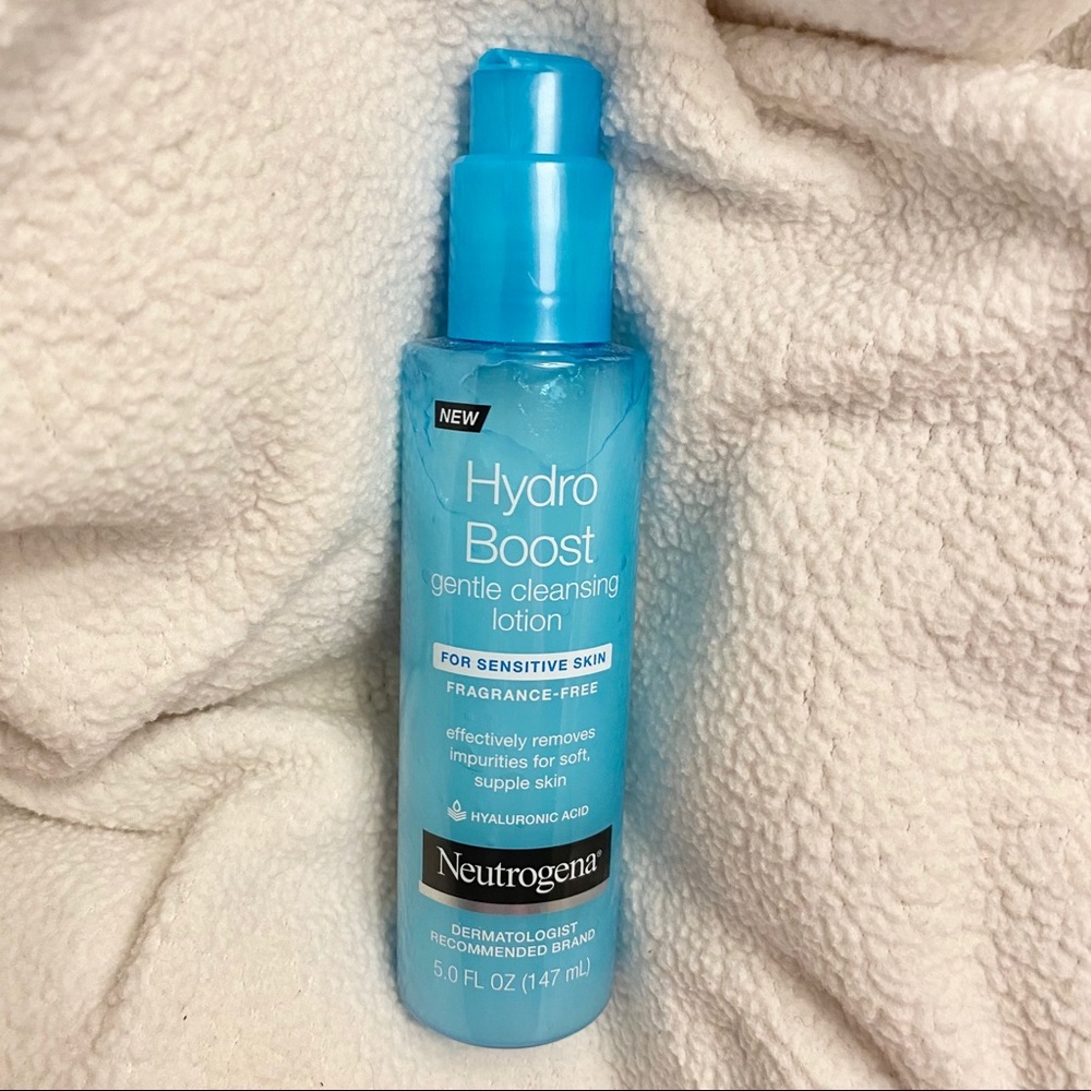 Neutrogena Hydro Boost Gentle Cleansing Lotion